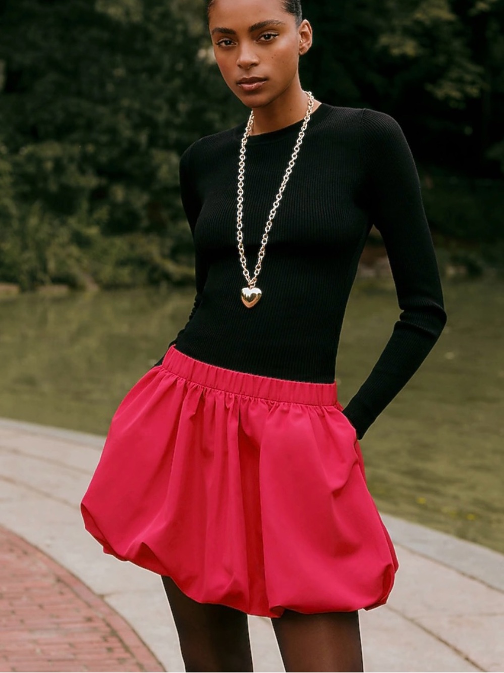 NWT Express Elastic Waist Bubble Hem Mini Skirt